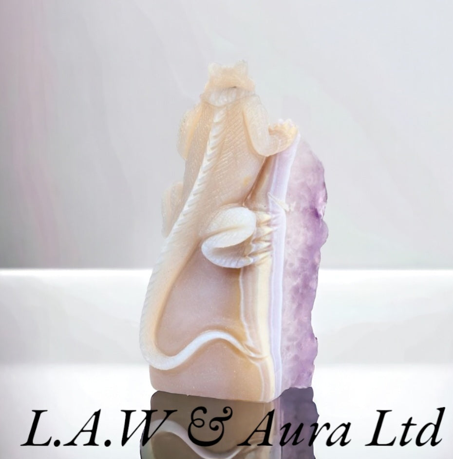 Agate Geode Lizard Carving with Base