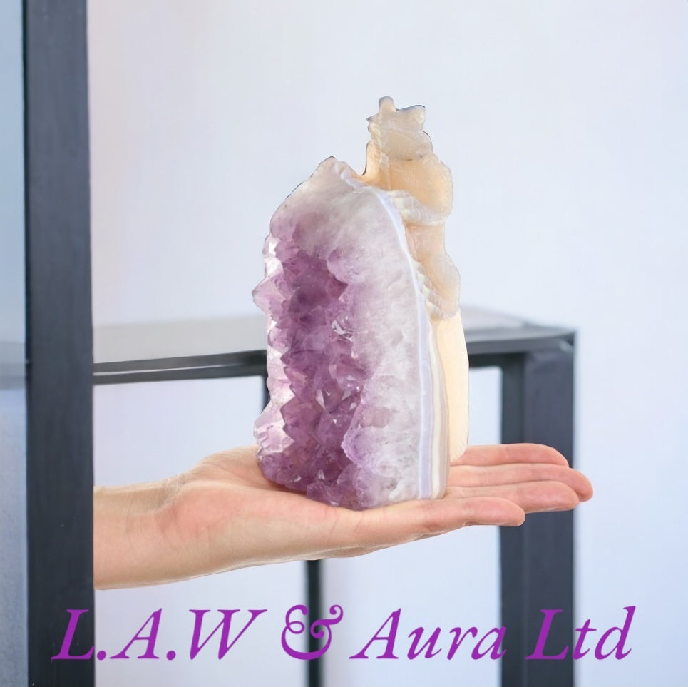Agate Geode Lizard Carving with Base