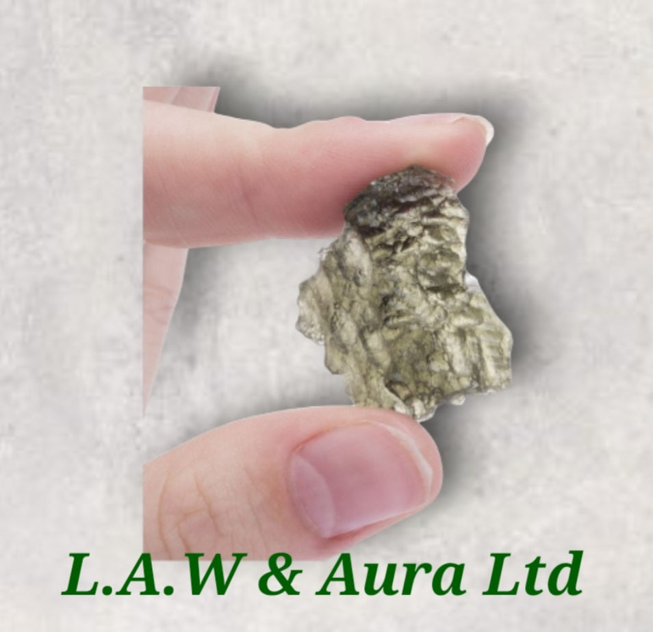 Smooth Moldavite AAA Grade 3.62g, Nesmen Forest